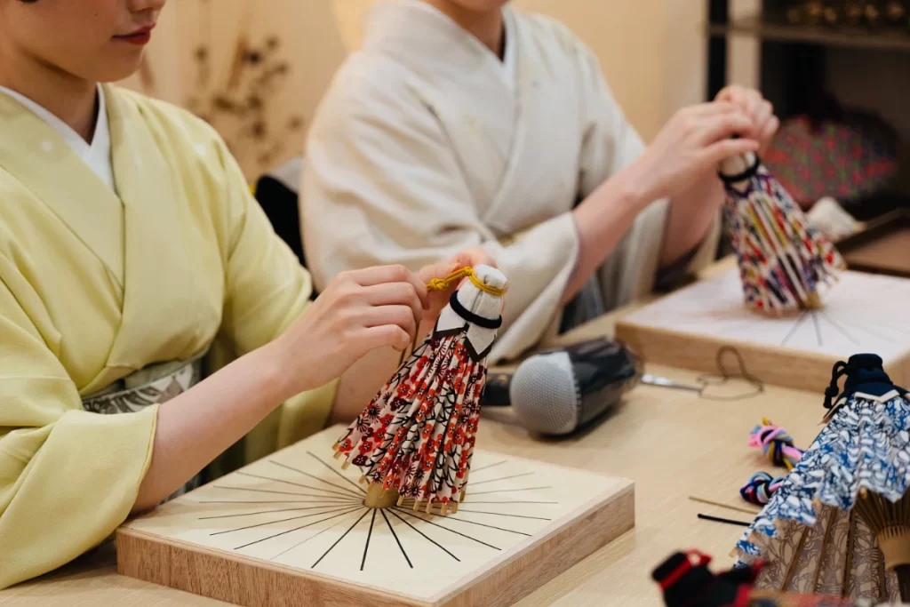 Miniature wagasa paper umbrella making in Kyoto