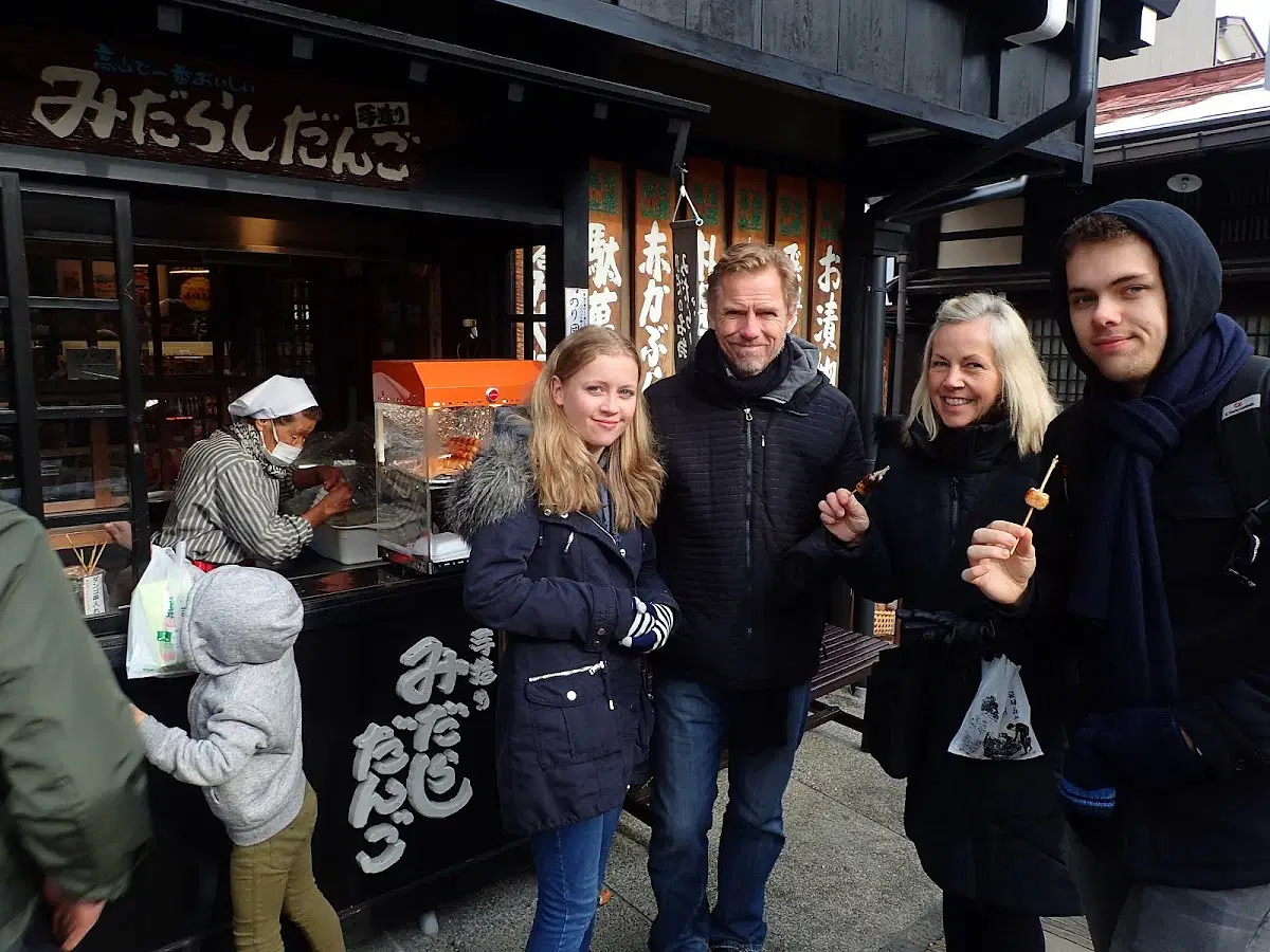 6cb111cb-134d-4199-9a40-96bbb99438e9