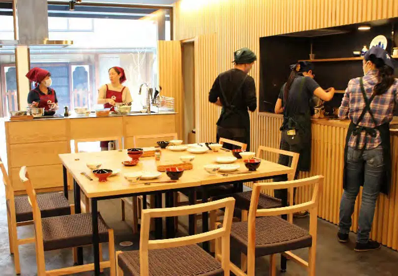 803dbfd7-b19d-40f1-8ef9-46b9f84e39d0