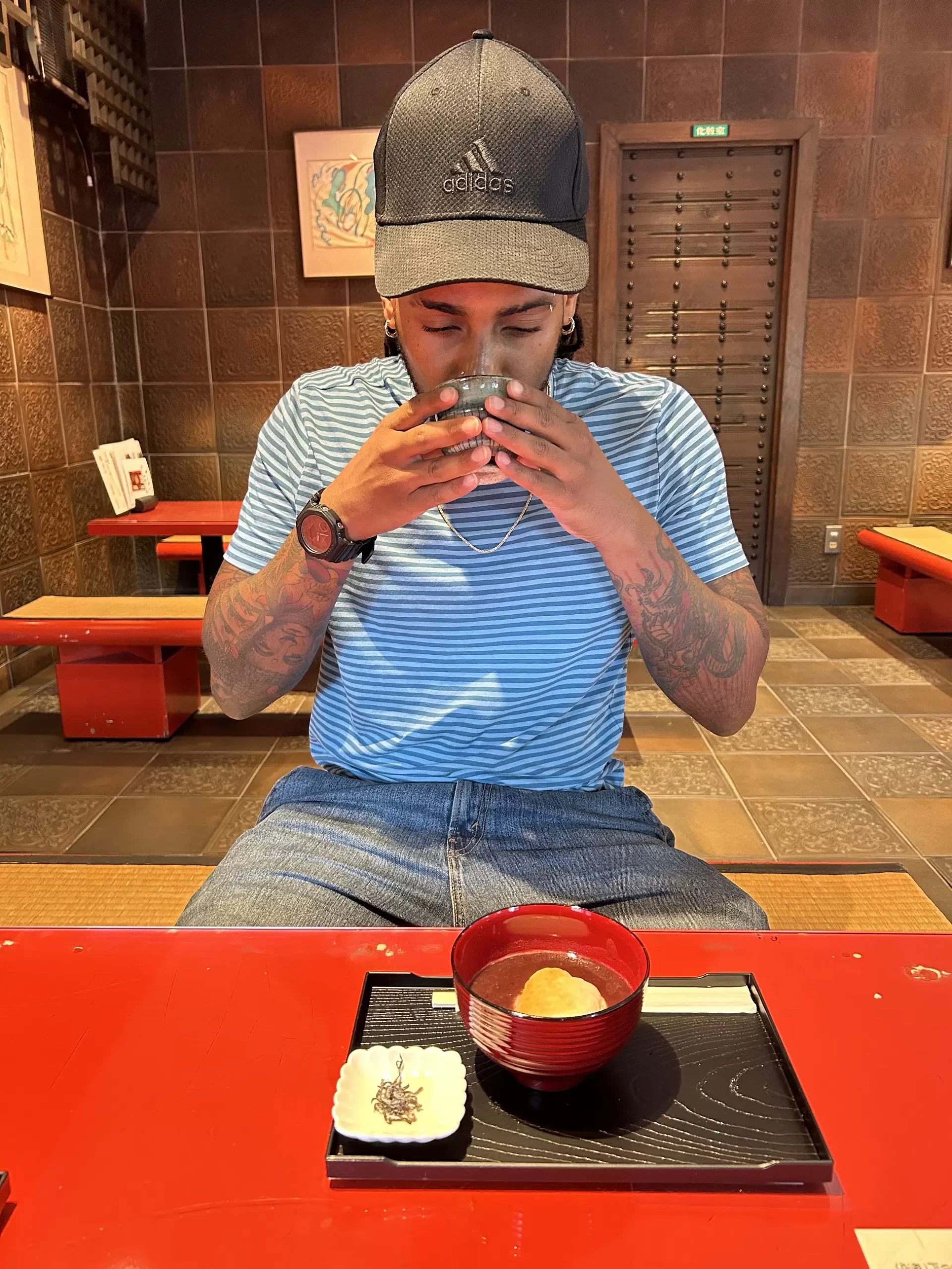 b04155d0-643c-485d-89c9-fb1e9c0e012d