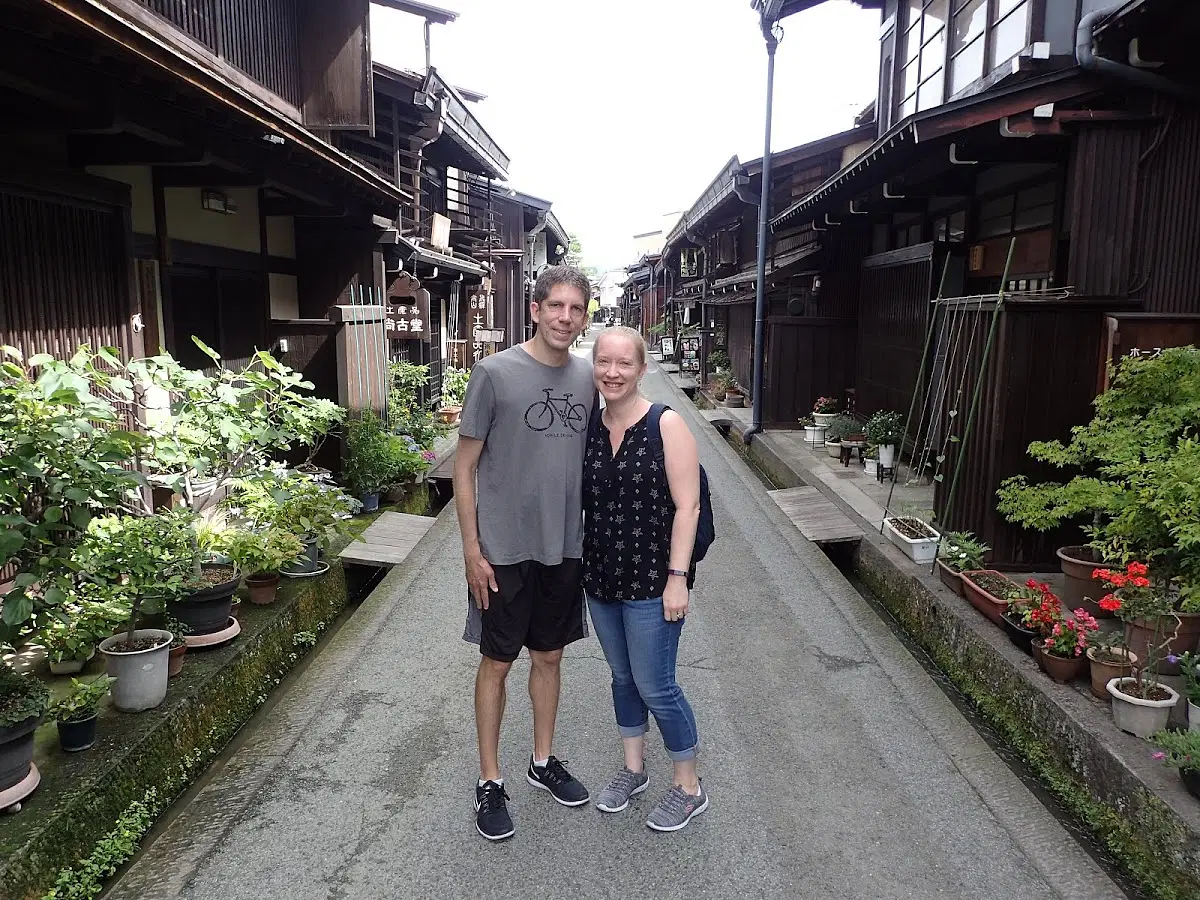 eabe683a-228c-4ce5-9560-53809526d0e4