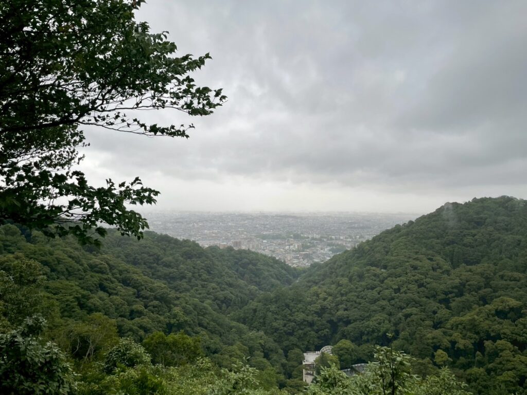 Minoh Falls surrounded by autumn colors near Osaka