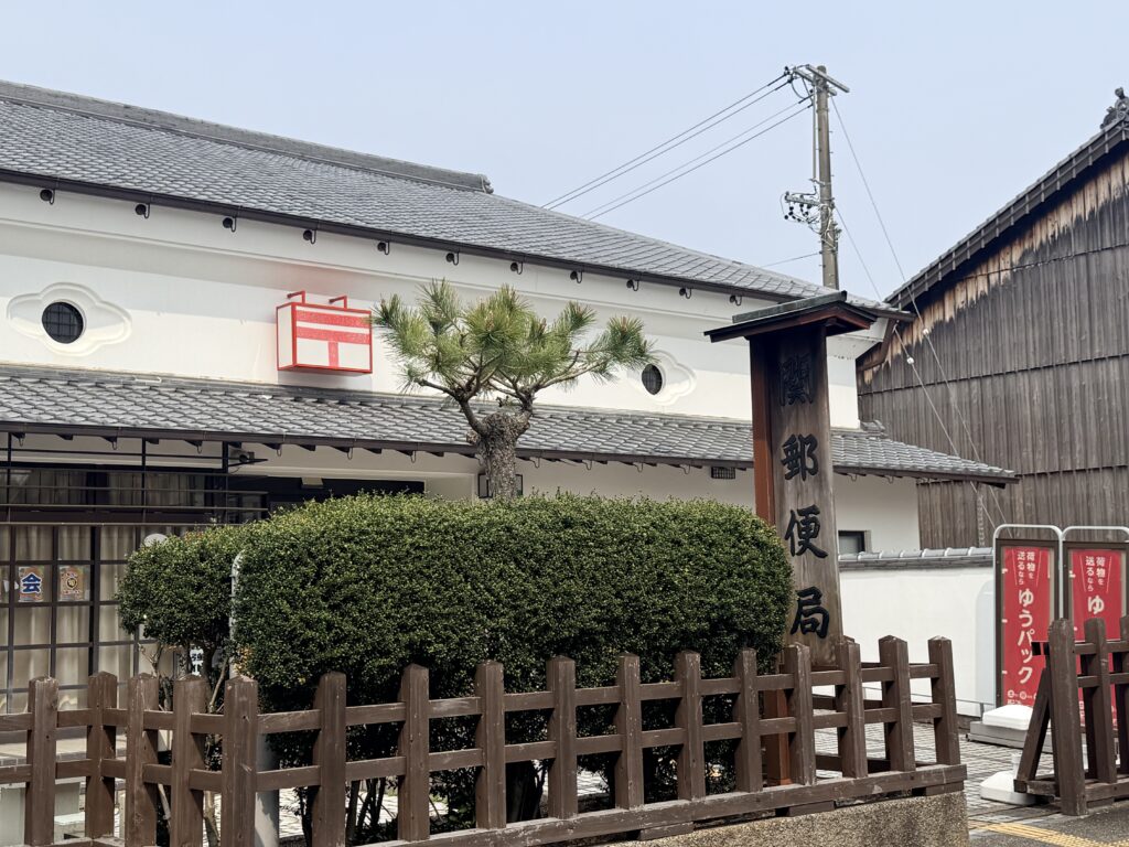 Quiet traditional street scene in Seki Post Town