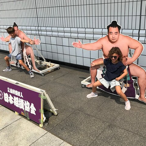 2e70163b-165c-4c82-859d-c6d264941cb1