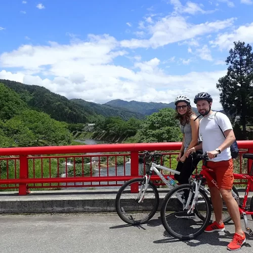 b1ea56cf-ad20-4013-ad07-cf79549a2b48